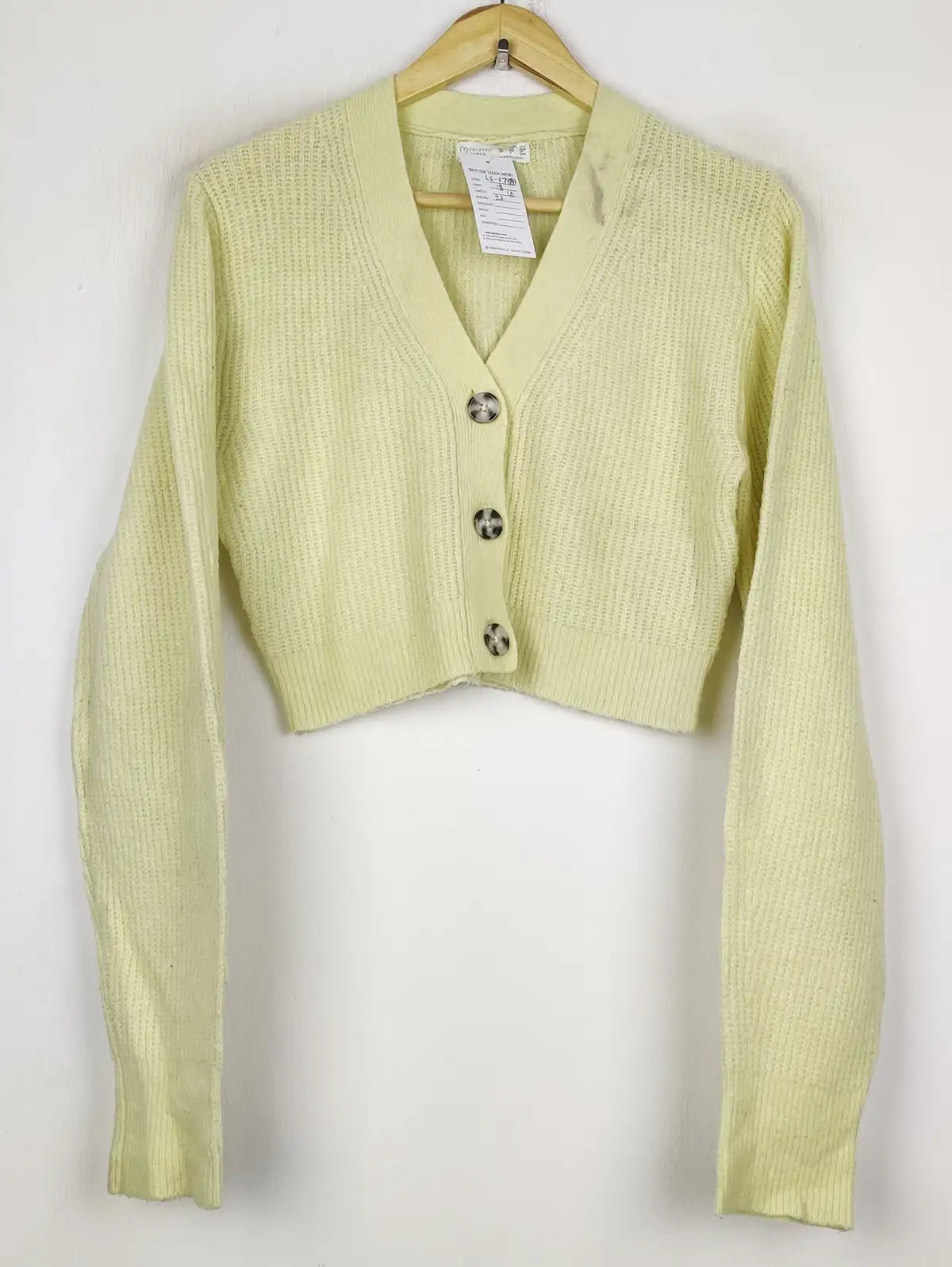 Buy online pre-used pre-loved 100% authentic & Original branded Primark (LS-17189) available in Pakistan. Top international brands avilable.