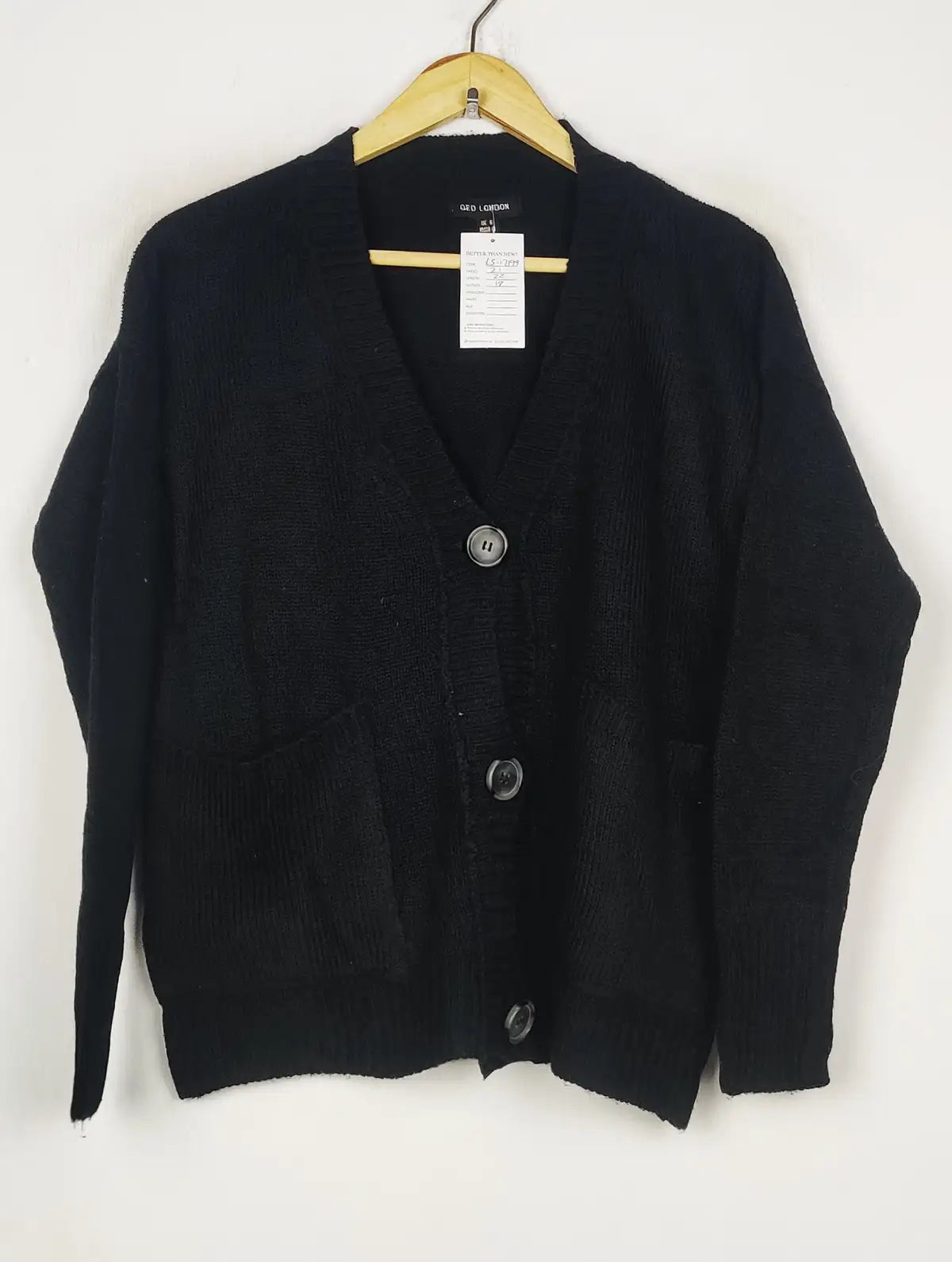 Buy online pre-used pre-loved 100% authentic & Original branded Qed London (LS-17199) available in Pakistan. Top international brands avilable.