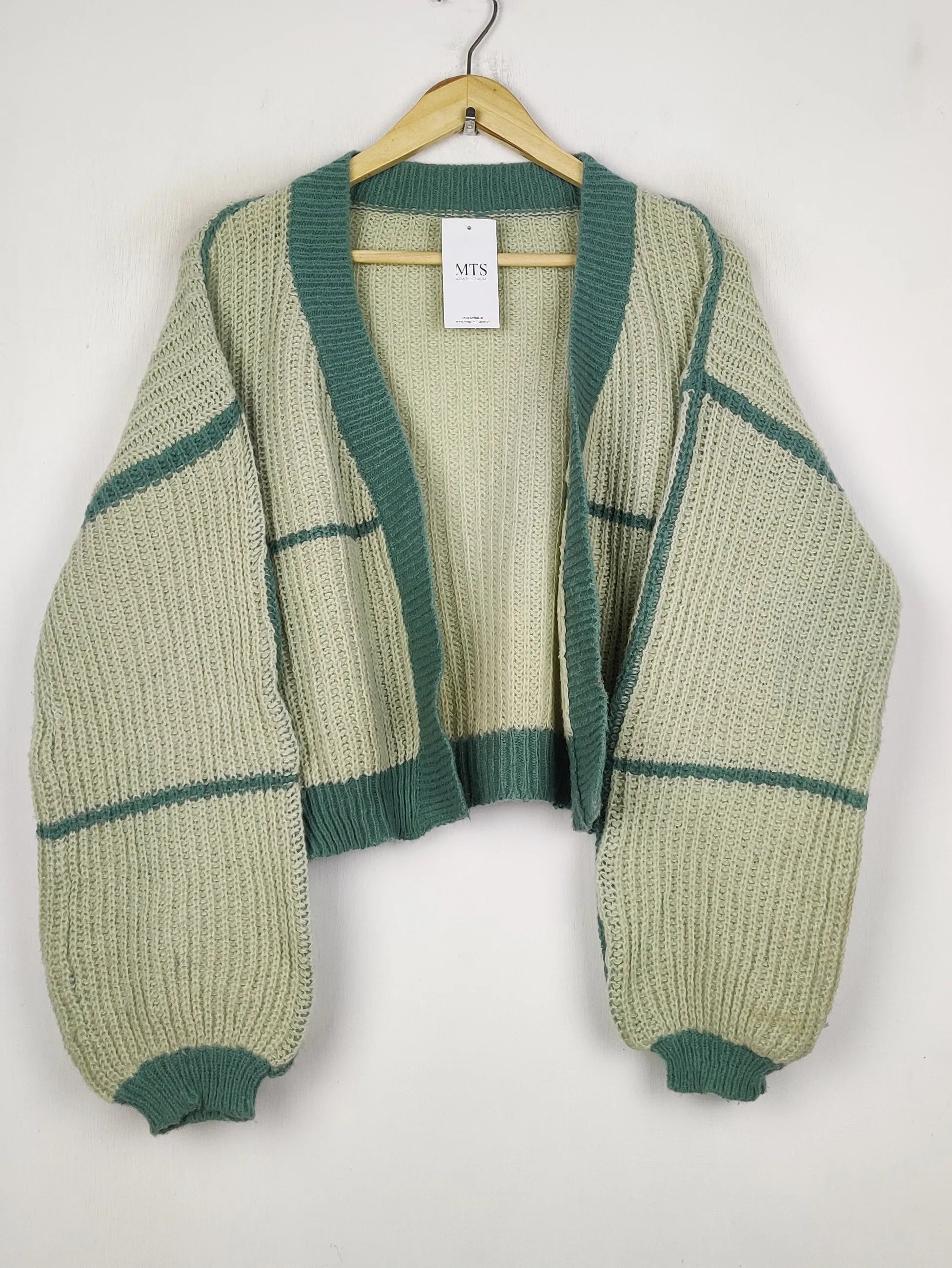 Buy online pre-used pre-loved 100% authentic & Original branded Skue (LS-17221) available in Pakistan. Top international brands avilable.