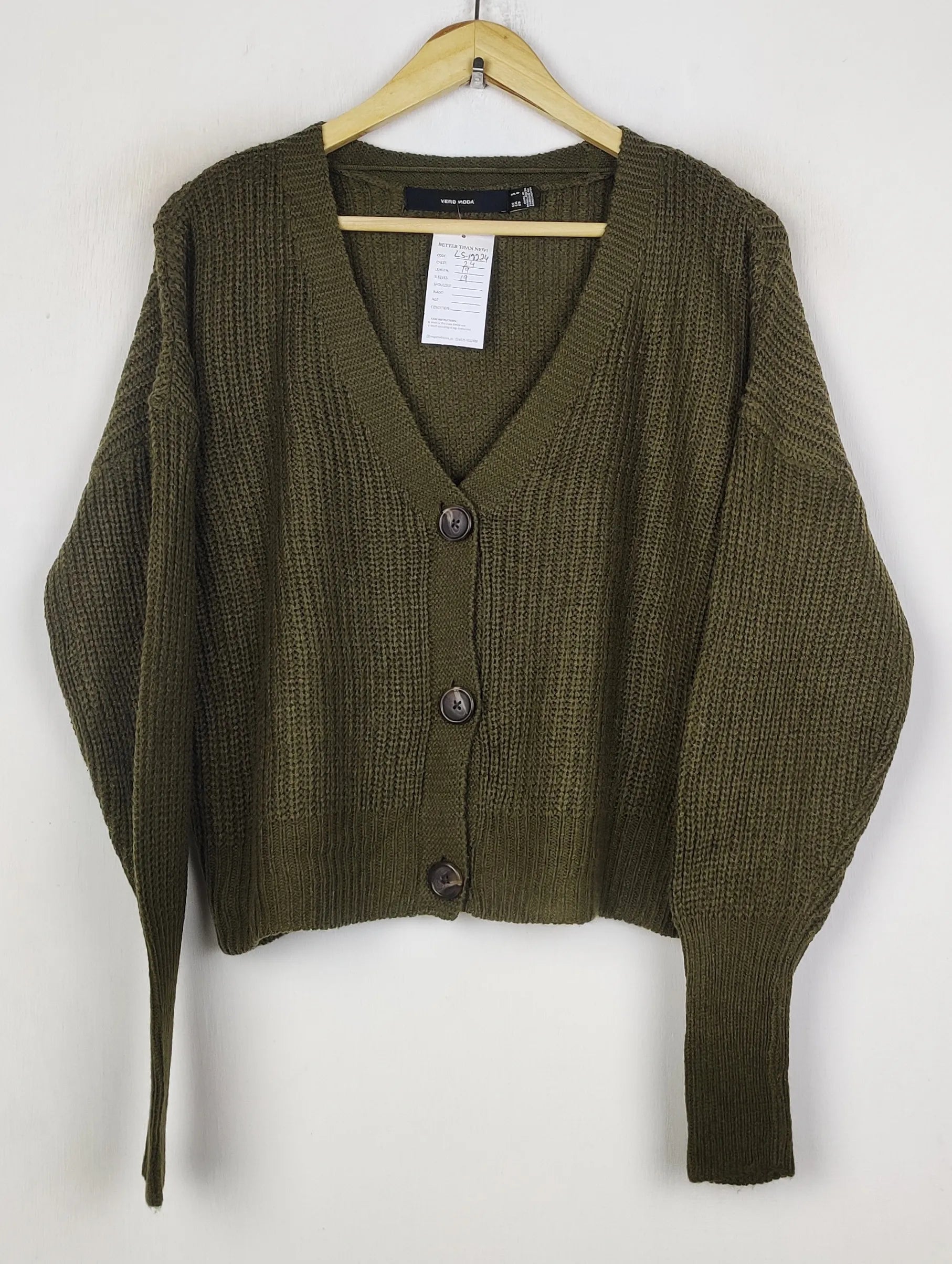 Buy online pre-used pre-loved 100% authentic & Original branded Vero Moda (LS-17224) available in Pakistan. Top international brands avilable.