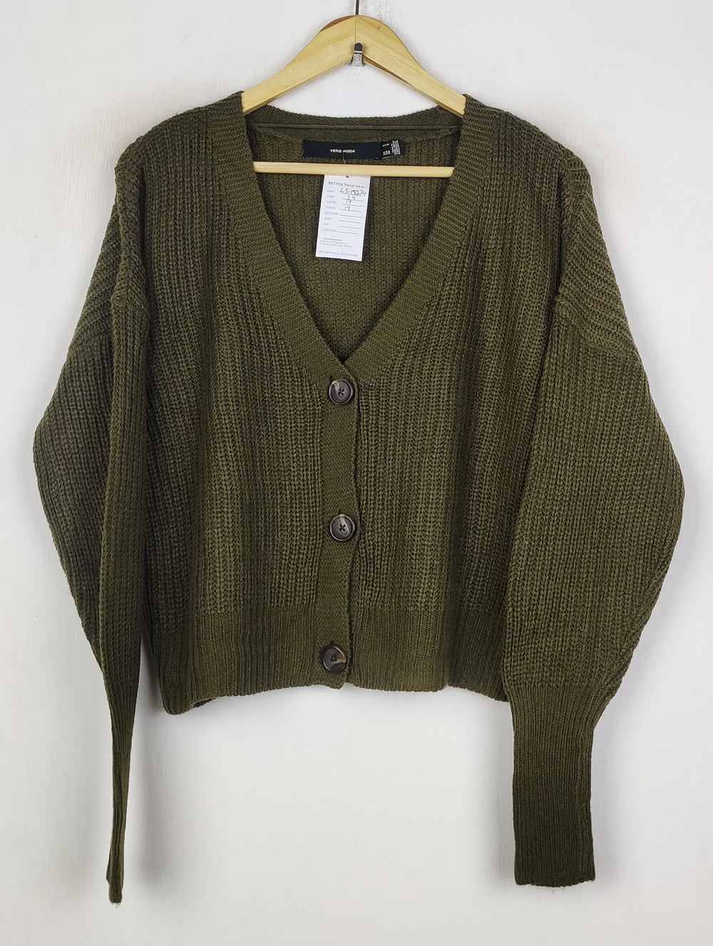 Buy online pre-used pre-loved 100% authentic & Original branded Vero Moda (LS-17224) available in Pakistan. Top international brands avilable.