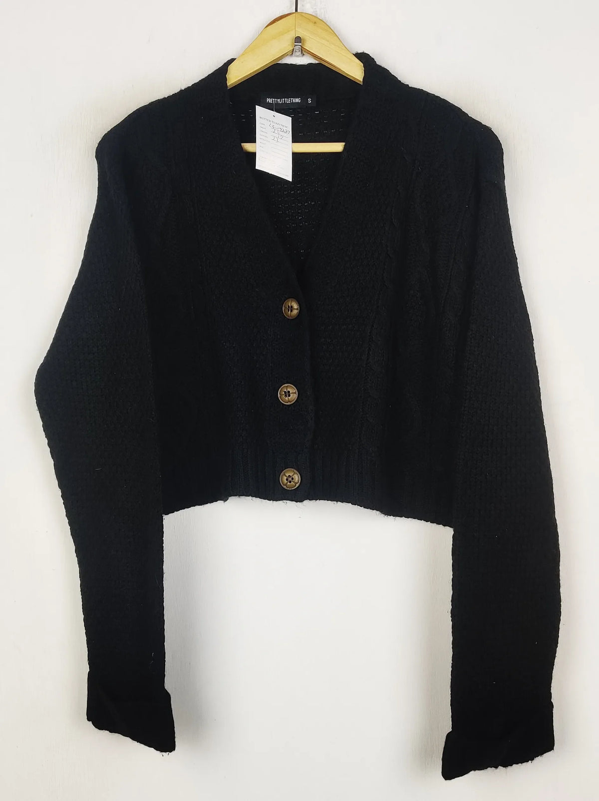 Buy online pre-used pre-loved 100% authentic & Original branded Prettylittlething (LS-17227) available in Pakistan. Top international brands avilable.