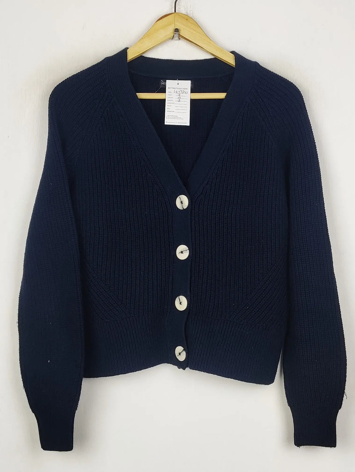Buy online pre-used pre-loved 100% authentic & Original branded Marks & Spencer (LS-17241) available in Pakistan. Top international brands avilable.