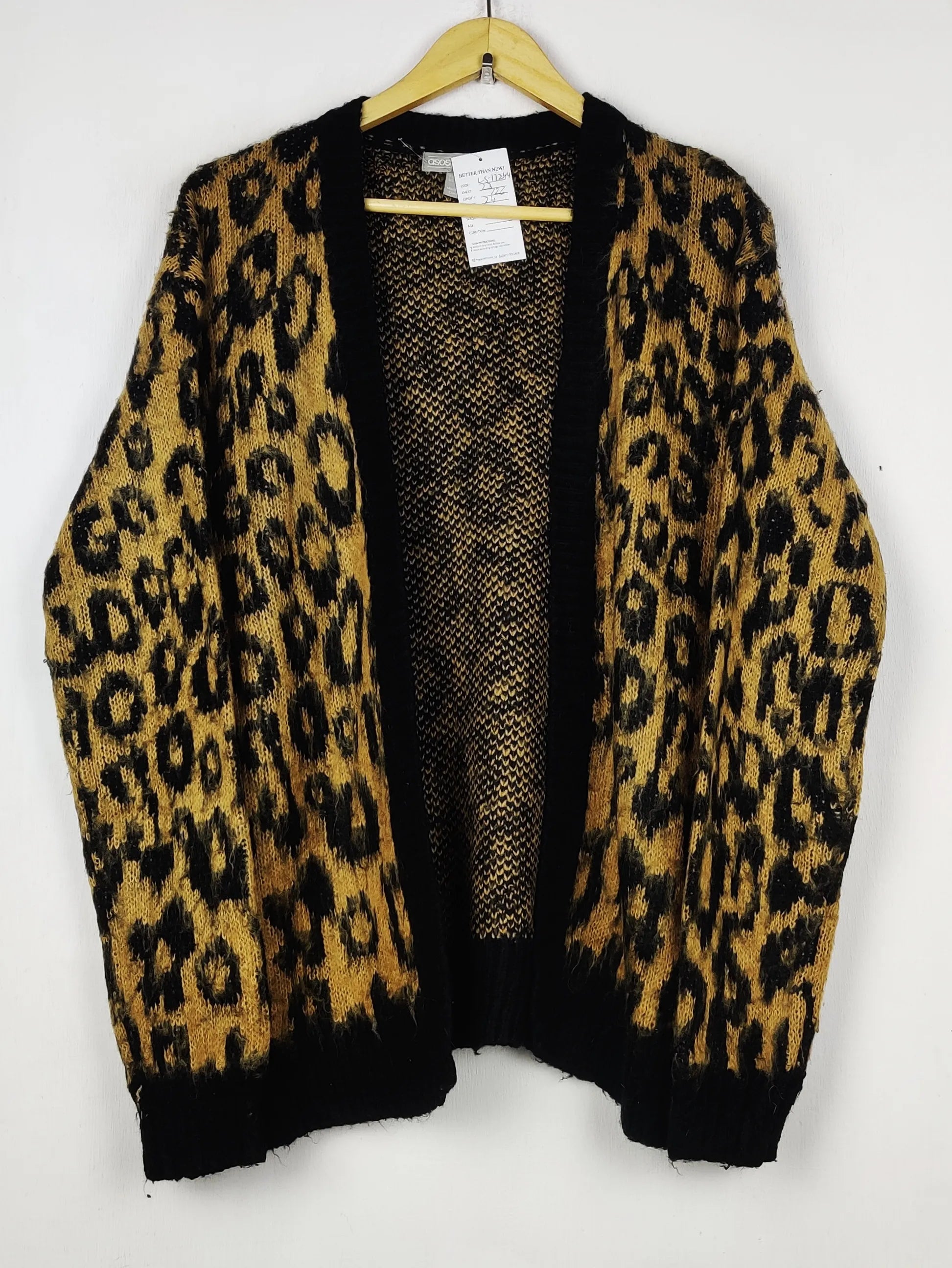 Buy online pre-used pre-loved 100% authentic & Original branded Asos (LS-17244) available in Pakistan. Top international brands avilable.
