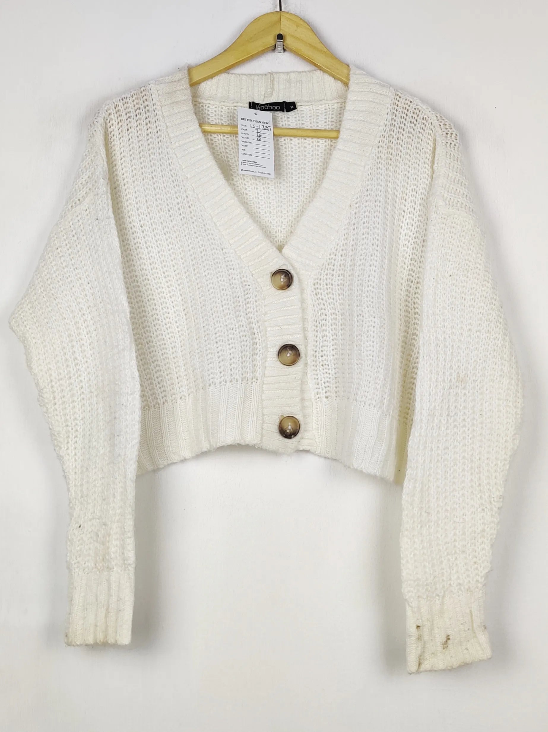 Buy online pre-used pre-loved 100% authentic & Original branded Boohoo (LS-17251) available in Pakistan. Top international brands avilable.