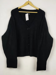 Buy online pre-used pre-loved 100% authentic & Original branded Asos (LS-17252) available in Pakistan. Top international brands avilable.