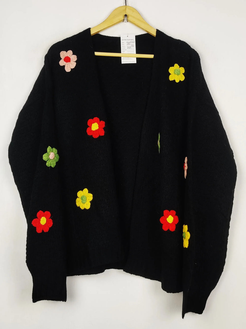 Buy online pre-used pre-loved 100% authentic & Original branded Unknown Brand (LS-17256) available in Pakistan. Top international brands avilable.