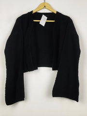 Buy online pre-used pre-loved 100% authentic & Original branded Boohoo (LS-17272) available in Pakistan. Top international brands avilable.