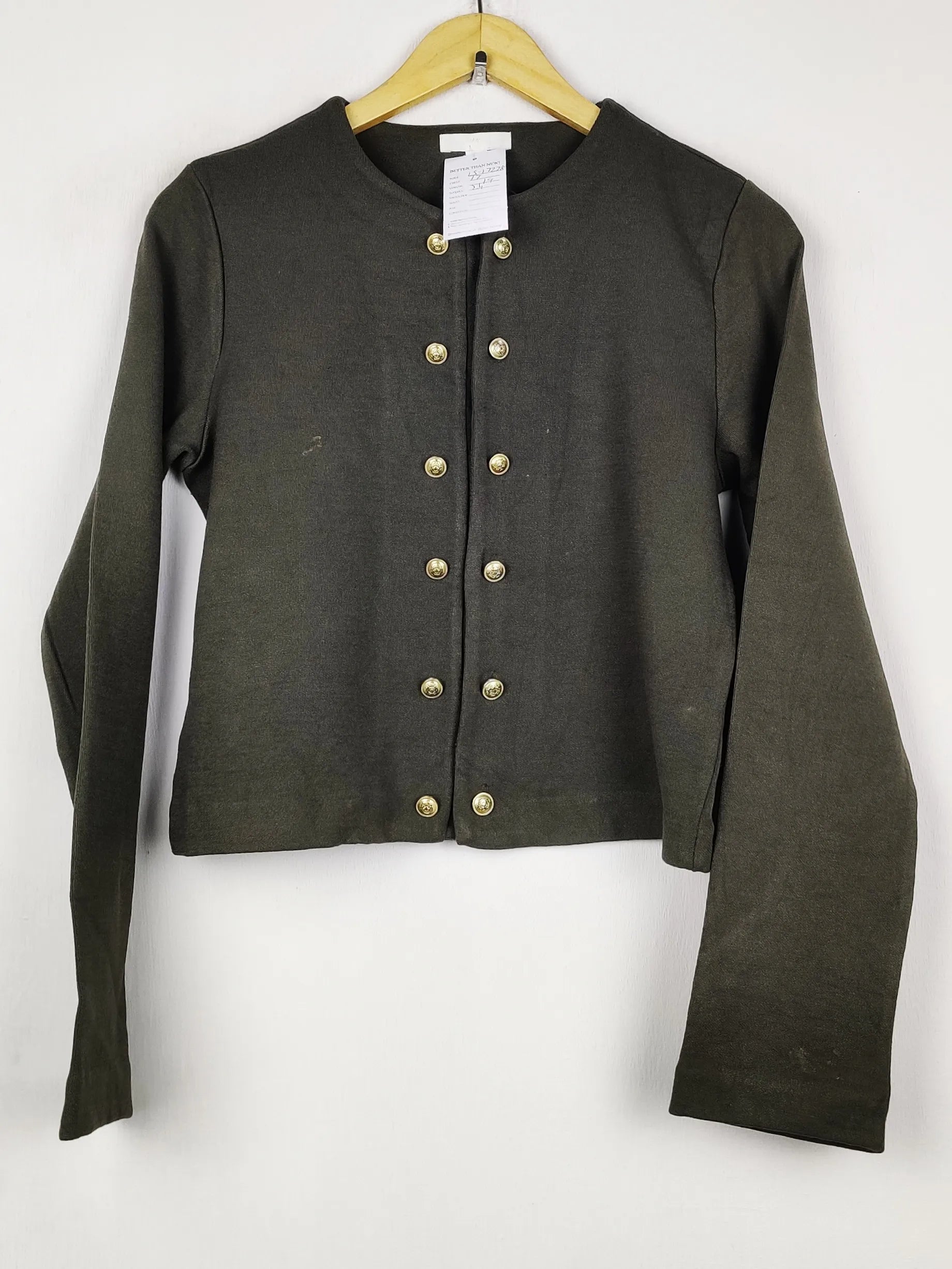 Buy online pre-used pre-loved 100% authentic & Original branded H&M (LS-17278) available in Pakistan. Top international brands avilable.