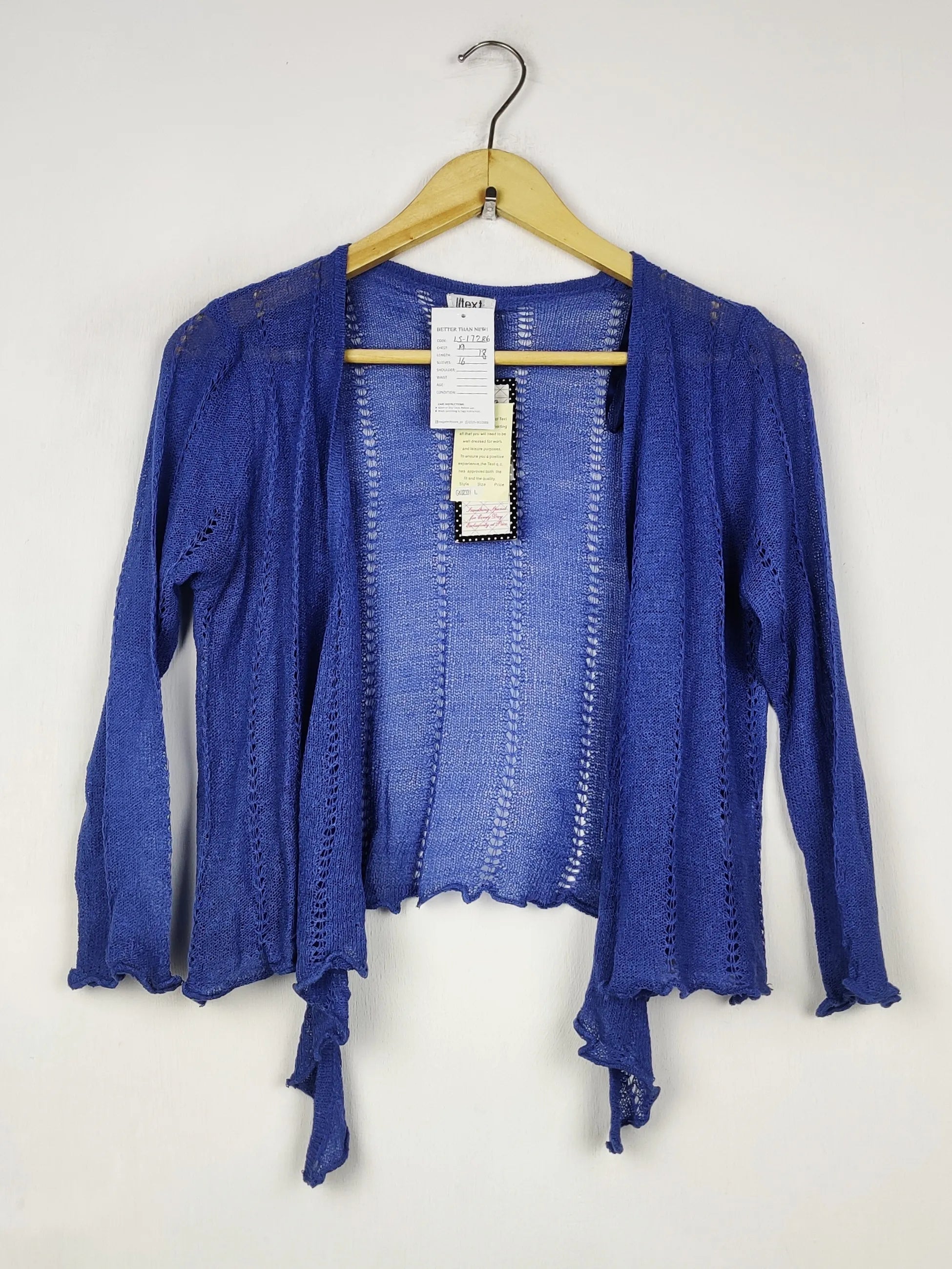 Buy online pre-used pre-loved 100% authentic & Original branded Damart (LS-17286) available in Pakistan. Top international brands avilable.