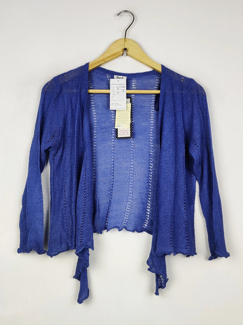 Buy online pre-used pre-loved 100% authentic & Original branded Damart (LS-17286) available in Pakistan. Top international brands avilable.