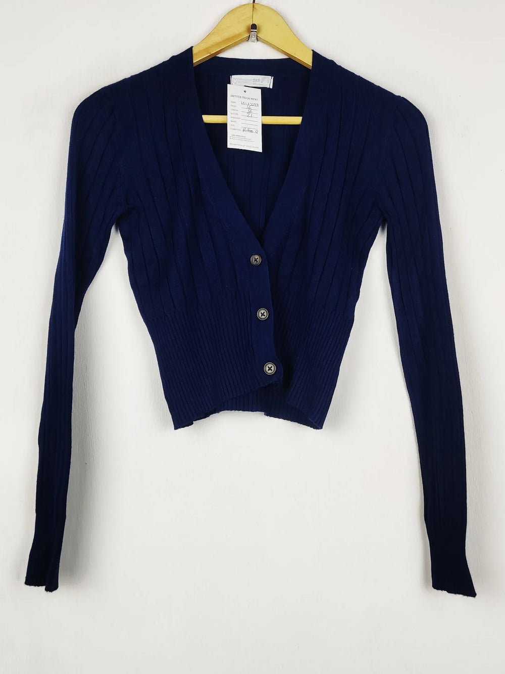 Buy online pre-used pre-loved 100% authentic & Original branded Primark (LS-17293) available in Pakistan. Top international brands avilable.