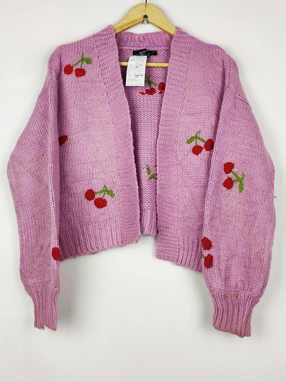 Buy online pre-used pre-loved 100% authentic & Original branded Forever 21 (LS-17309) available in Pakistan. Top international brands avilable.
