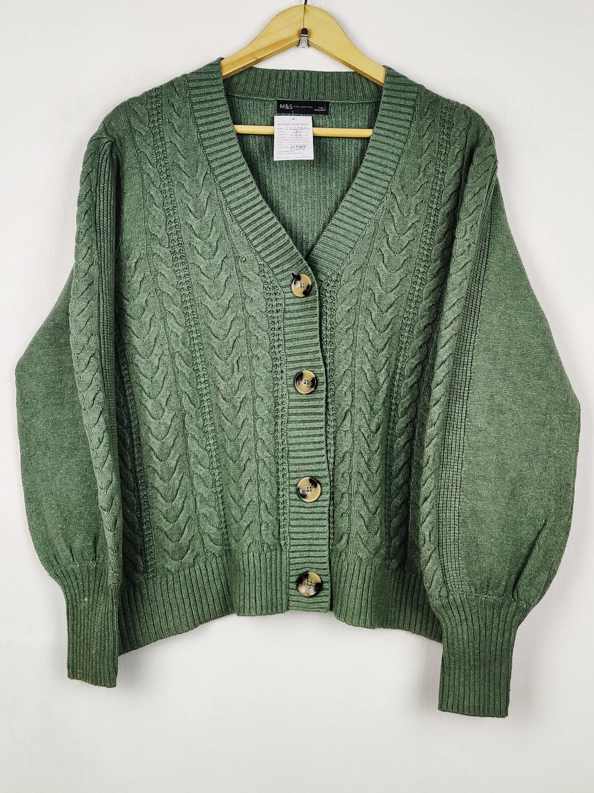 Buy online pre-used pre-loved 100% authentic & Original branded Marks & Spencer (LS-17320) available in Pakistan. Top international brands avilable.