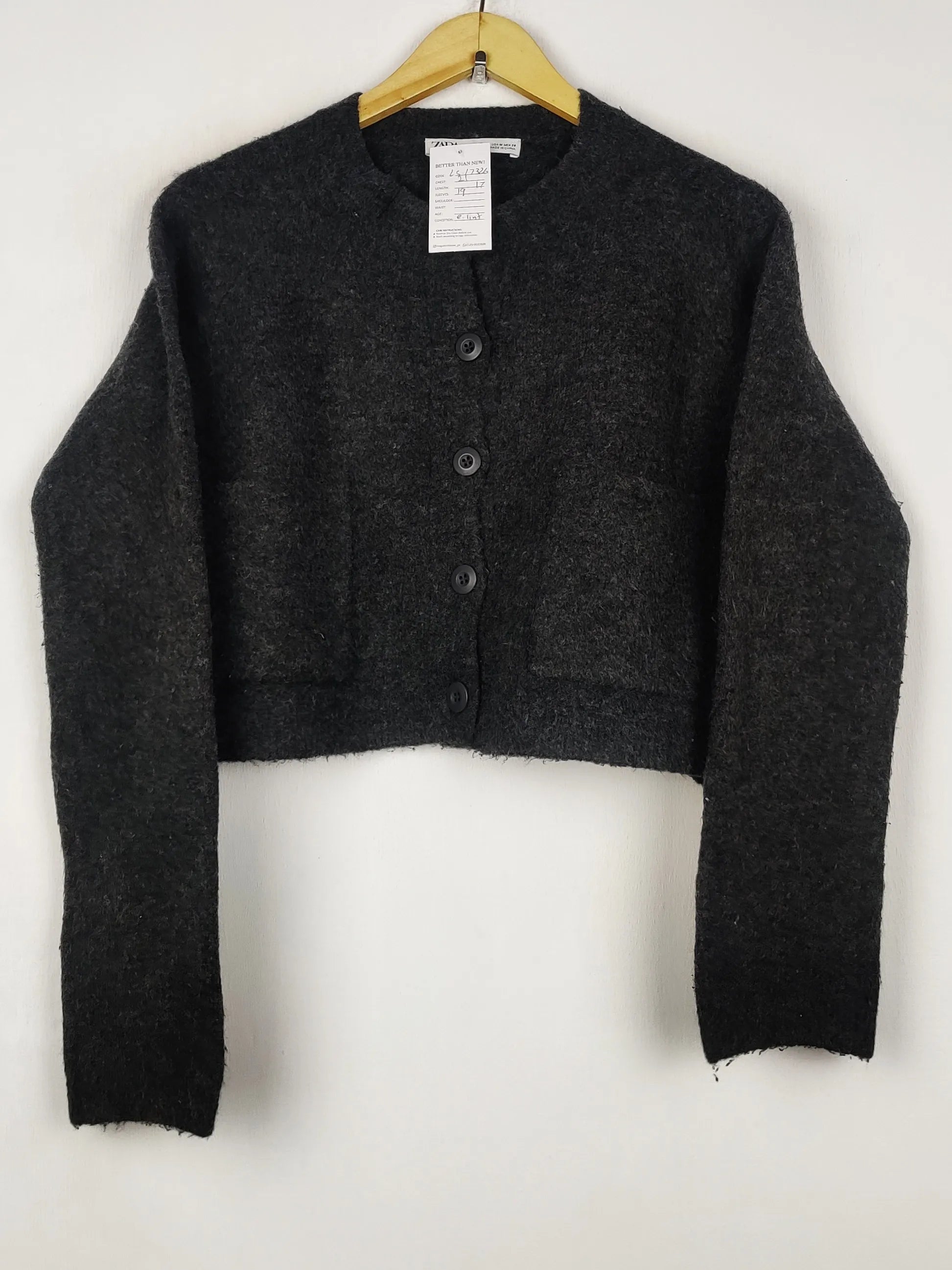 Buy online pre-used pre-loved 100% authentic & Original branded Zara (LS-17326) available in Pakistan. Top international brands avilable.