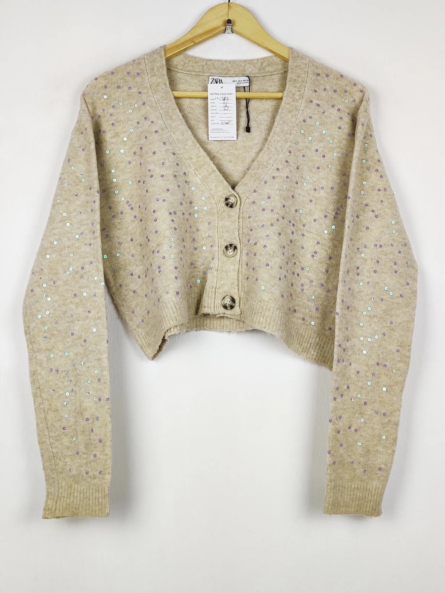 Buy online pre-used pre-loved 100% authentic & Original branded Zara (LS-17331) available in Pakistan. Top international brands avilable.