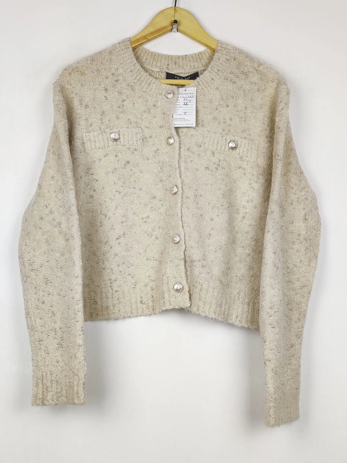 Buy online pre-used pre-loved 100% authentic & Original branded Primark (LS-17335) available in Pakistan. Top international brands avilable.