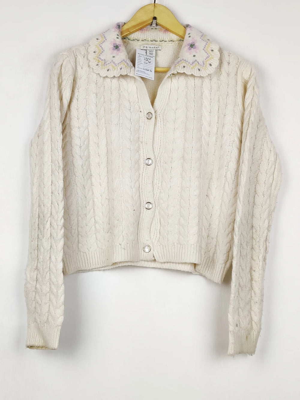 Buy online pre-used pre-loved 100% authentic & Original branded Primark (LS-17338) available in Pakistan. Top international brands avilable.