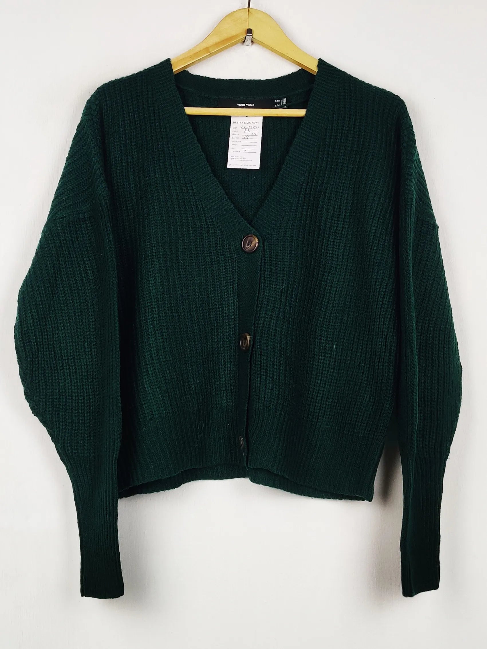Buy online pre-used pre-loved 100% authentic & Original branded Vero Moda (LS-17371) available in Pakistan. Top international brands avilable.