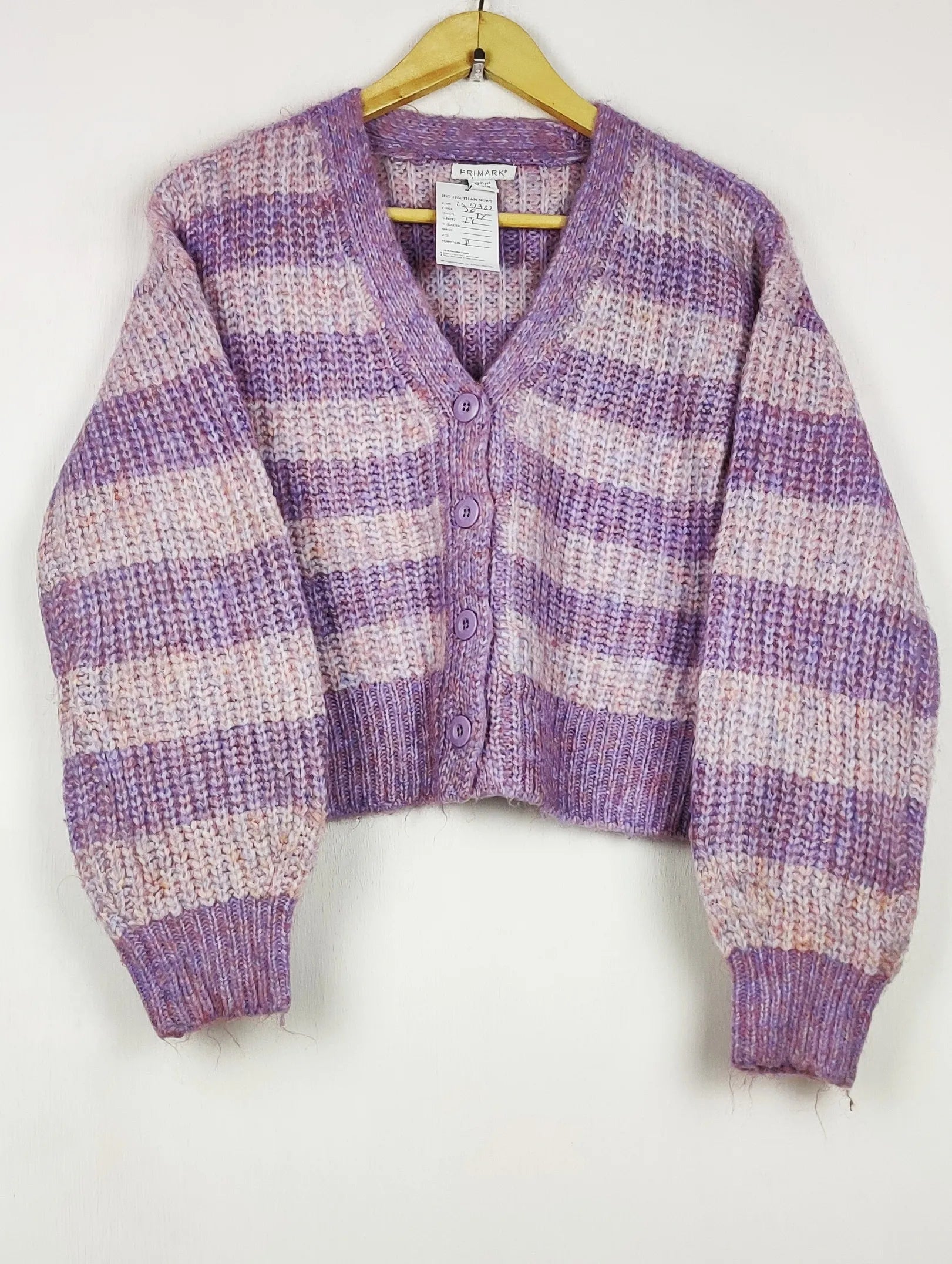 Buy online pre-used pre-loved 100% authentic & Original branded Primark (LS-17382) available in Pakistan. Top international brands avilable.