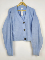 Buy online pre-used pre-loved 100% authentic & Original branded H&M (LS-17391) available in Pakistan. Top international brands avilable.