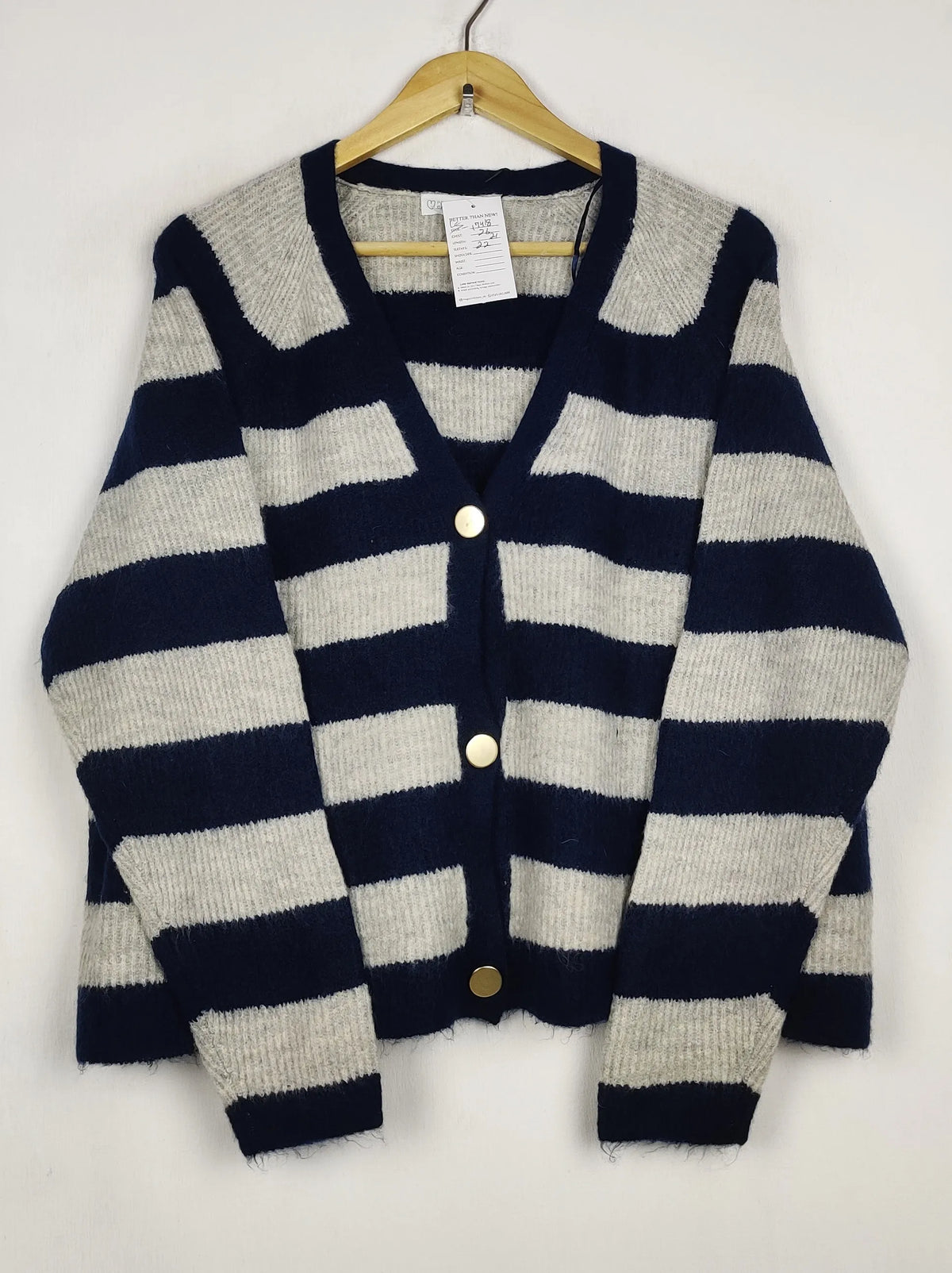 Buy online pre-used pre-loved 100% authentic & Original branded Primark (LS-17418) available in Pakistan. Top international brands avilable.