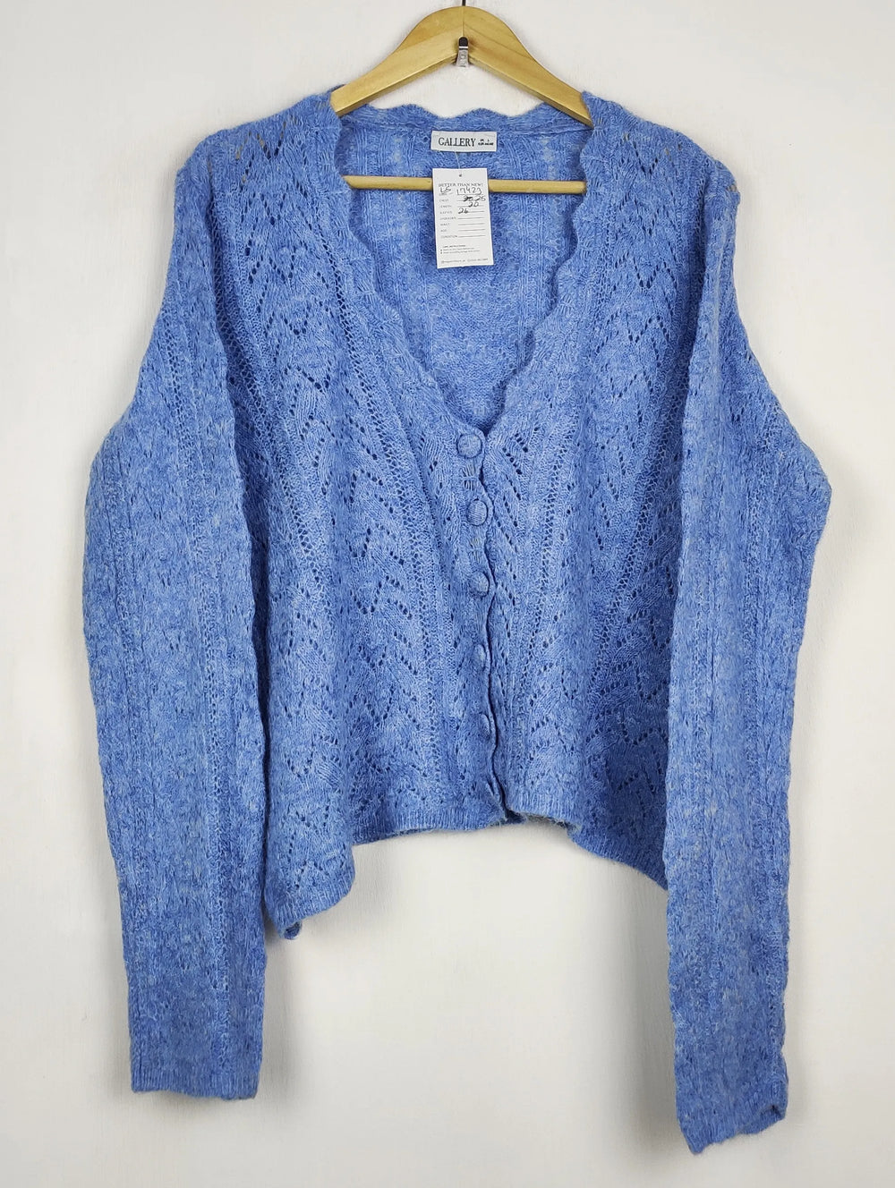 Buy online pre-used pre-loved 100% authentic & Original branded Gallery (LS-17423) available in Pakistan. Top international brands avilable.