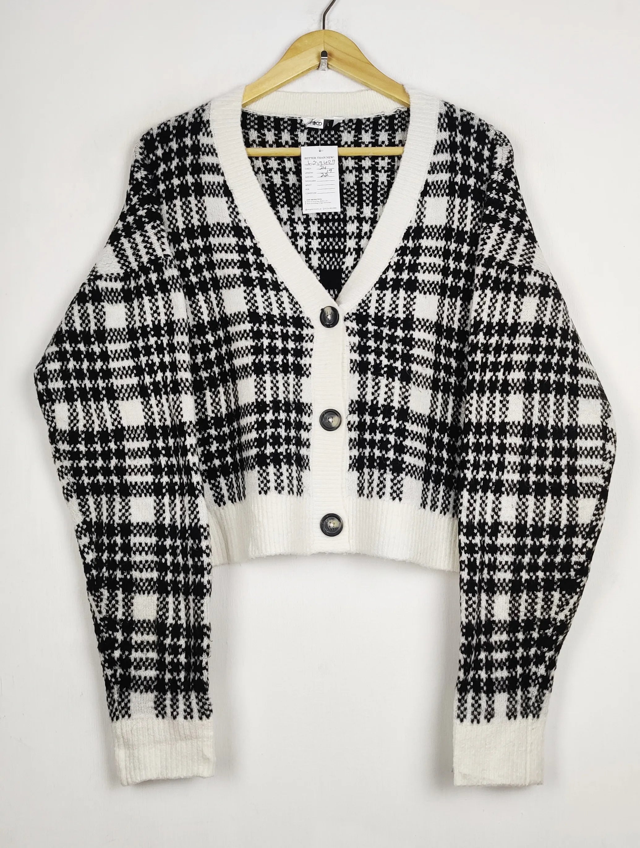 Buy online pre-used pre-loved 100% authentic & Original branded Pep&Co (LS-17427) available in Pakistan. Top international brands avilable.