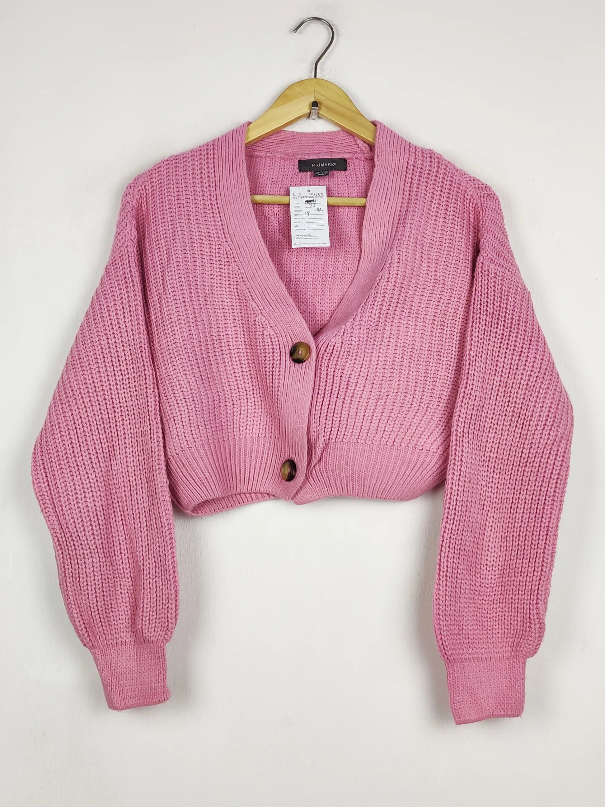 Buy online pre-used pre-loved 100% authentic & Original branded Primark (LS-17432) available in Pakistan. Top international brands avilable.