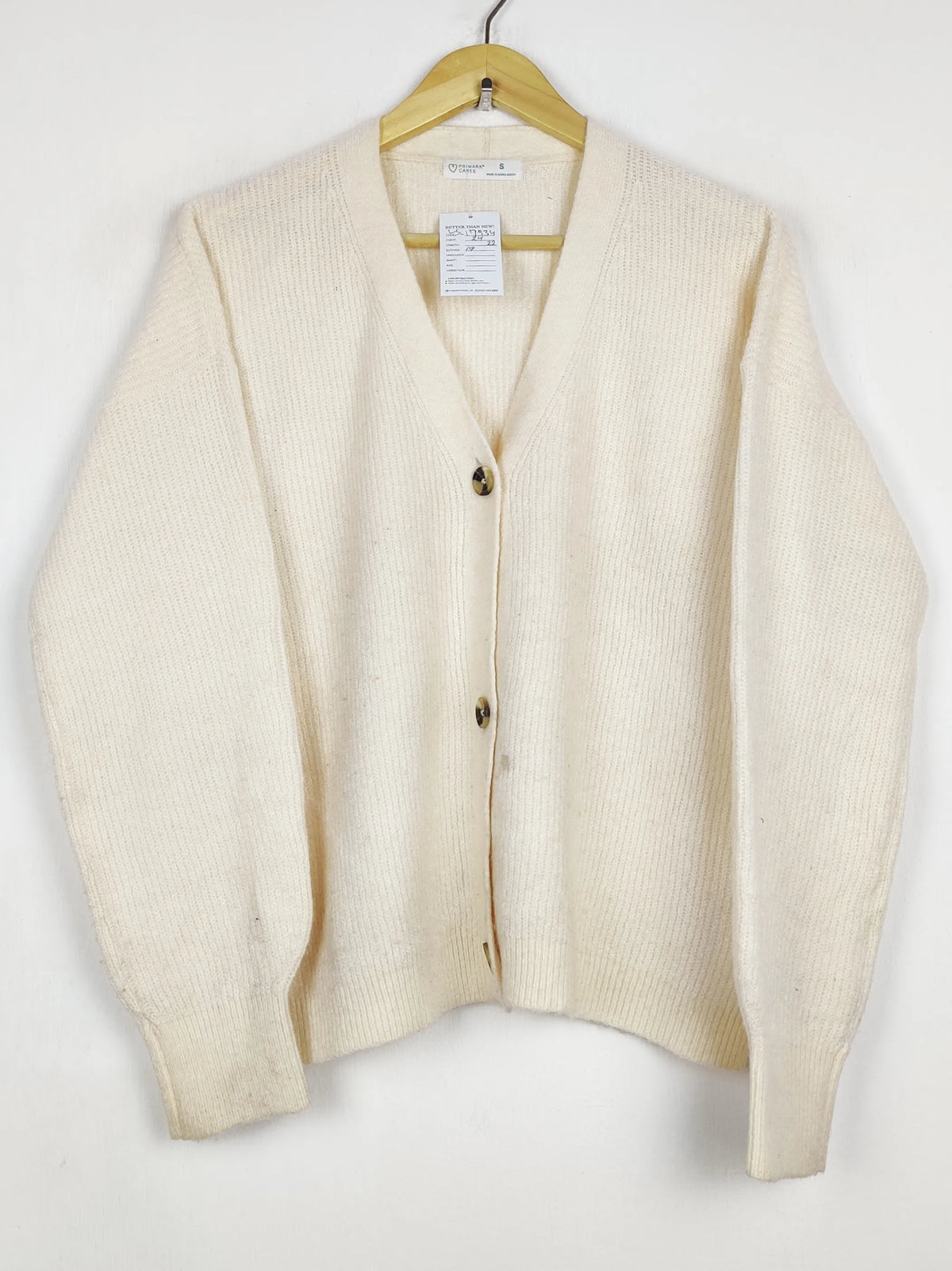 Buy online pre-used pre-loved 100% authentic & Original branded Primark (LS-17434) available in Pakistan. Top international brands avilable.