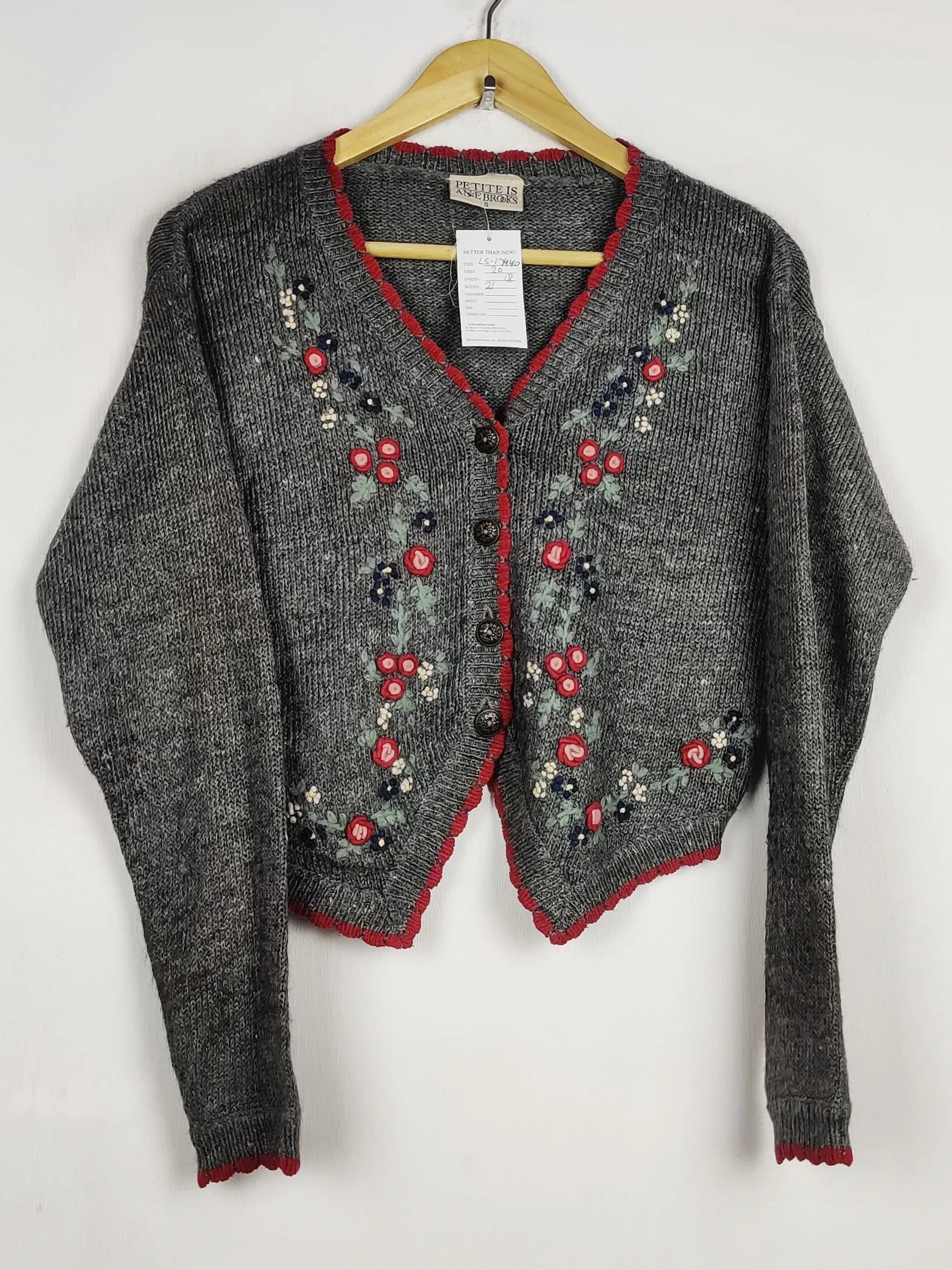 Buy online pre-used pre-loved 100% authentic & Original branded Petite (LS-17440) available in Pakistan. Top international brands avilable.