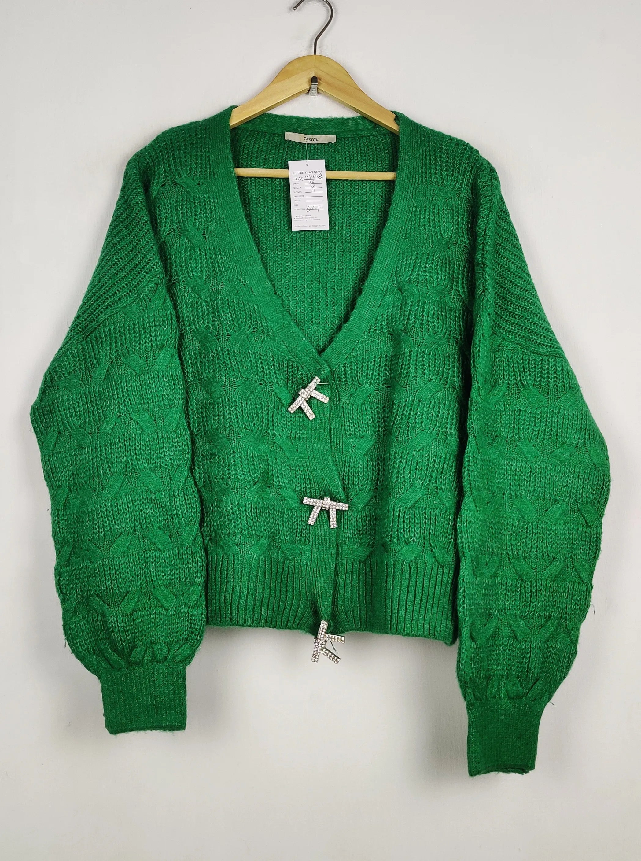 Buy online pre-used pre-loved 100% authentic & Original branded George (LS-17448) available in Pakistan. Top international brands avilable.