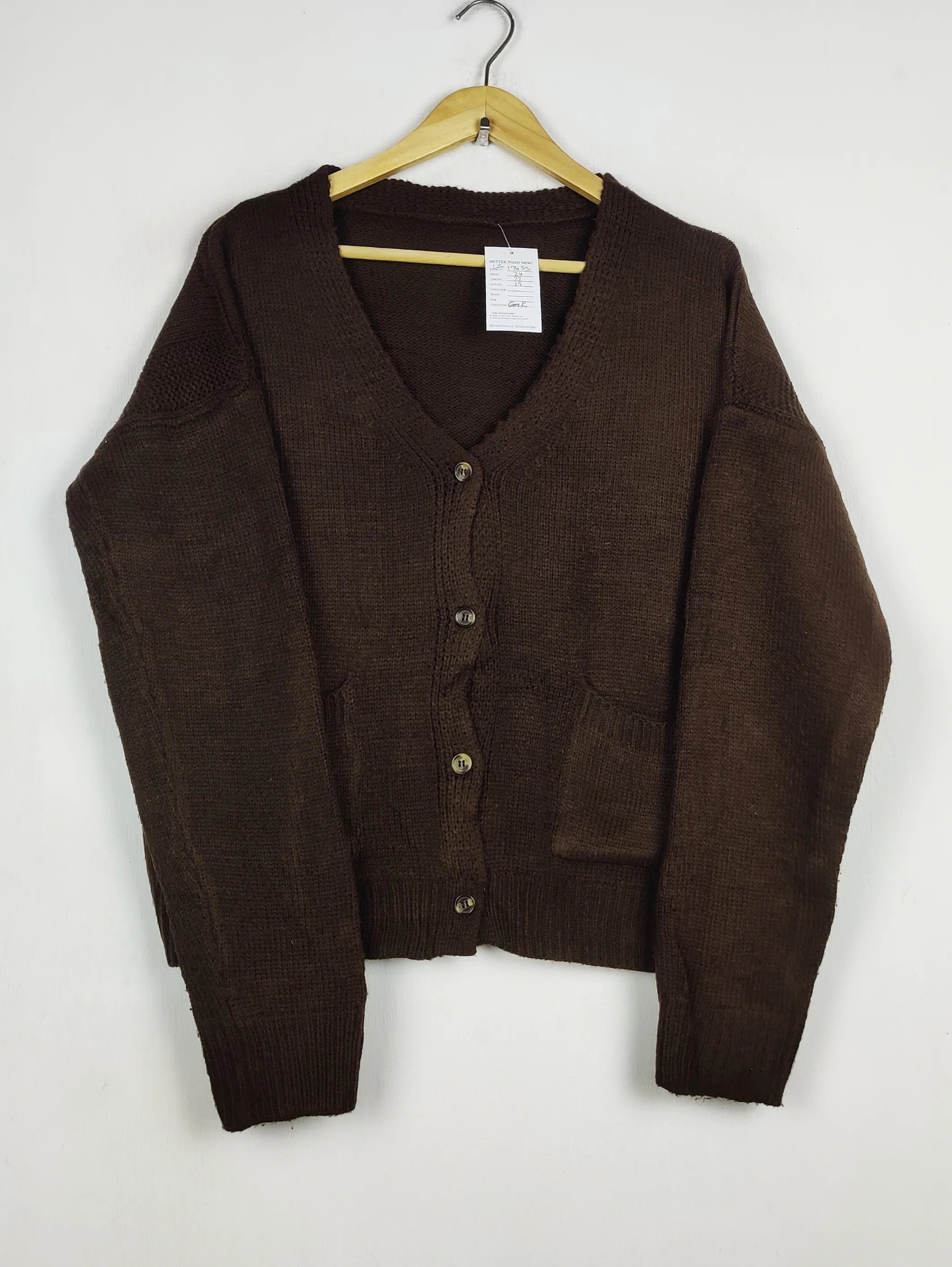 Buy online pre-used pre-loved 100% authentic & Original branded Unknown Brand (LS-17455) available in Pakistan. Top international brands avilable.