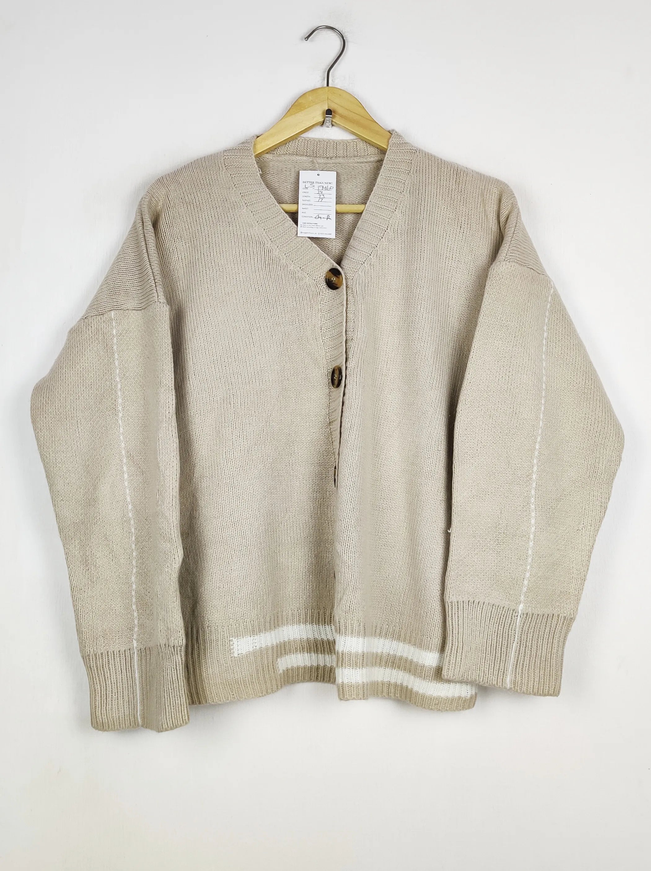 Buy online pre-used pre-loved 100% authentic & Original branded Unknown Brand (LS-17460) available in Pakistan. Top international brands avilable.
