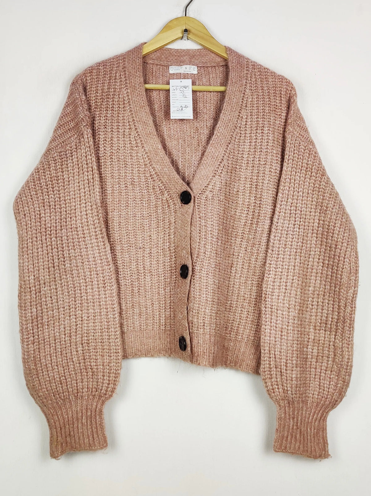 Buy online pre-used pre-loved 100% authentic & Original branded Primark (LS-17463) available in Pakistan. Top international brands avilable.