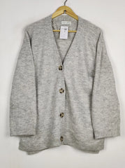 Buy online pre-used pre-loved 100% authentic & Original branded Primark (LS-17464) available in Pakistan. Top international brands avilable.