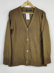 Buy online pre-used pre-loved 100% authentic & Original branded Primark (LS-17469) available in Pakistan. Top international brands avilable.