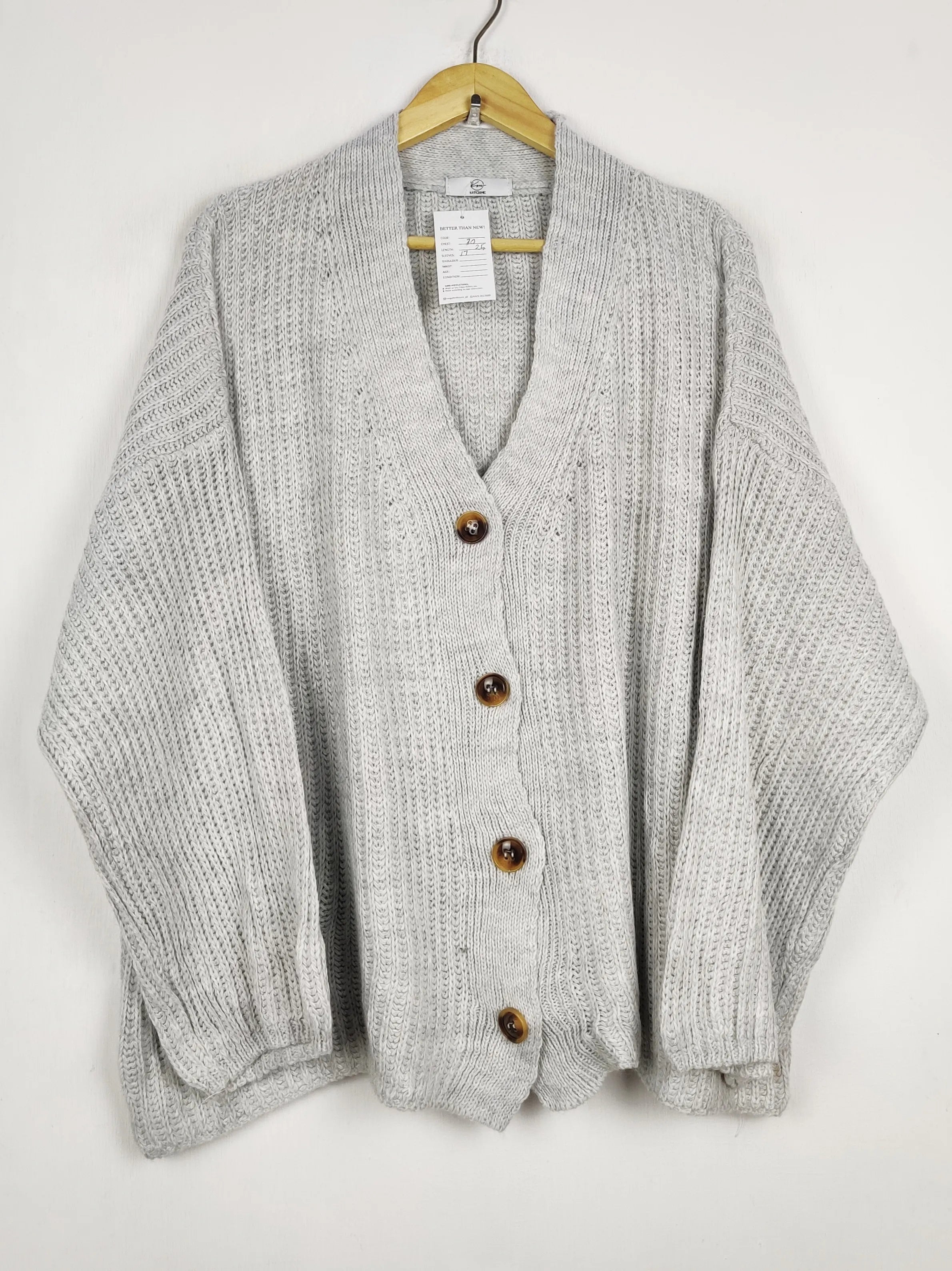 Buy online pre-used pre-loved 100% authentic & Original branded Katchme (LS-17477) available in Pakistan. Top international brands avilable.