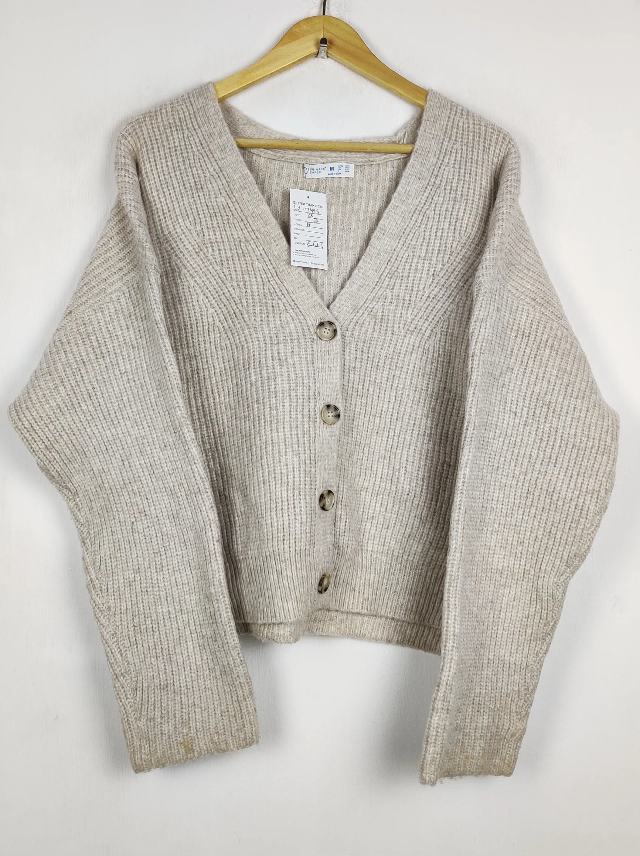 Buy online pre-used pre-loved 100% authentic & Original branded Primark (LS-17495) available in Pakistan. Top international brands avilable.