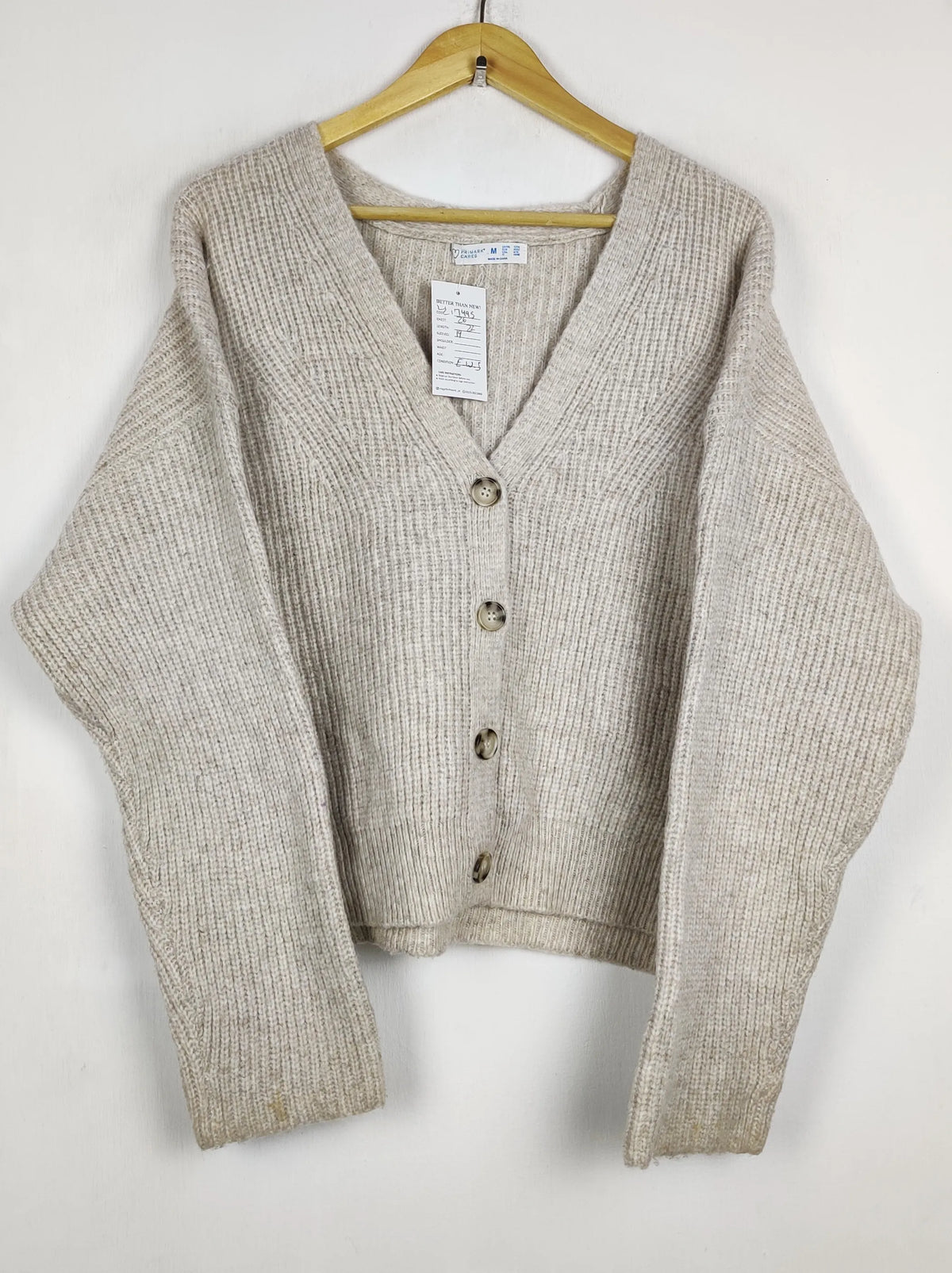 Buy online pre-used pre-loved 100% authentic & Original branded Primark (LS-17495) available in Pakistan. Top international brands avilable.