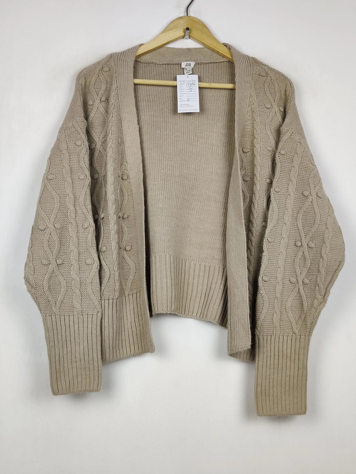 Buy online pre-used pre-loved 100% authentic & Original branded River Island (LS-17508) available in Pakistan. Top international brands avilable.