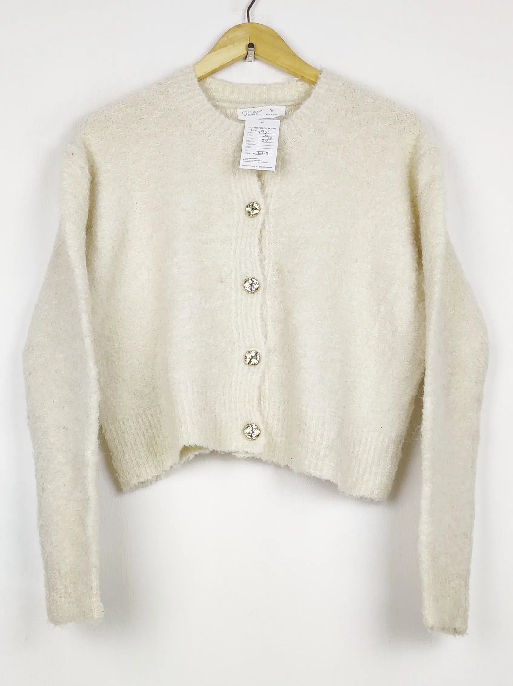 Buy online pre-used pre-loved 100% authentic & Original branded Primark (LS-17511) available in Pakistan. Top international brands avilable.