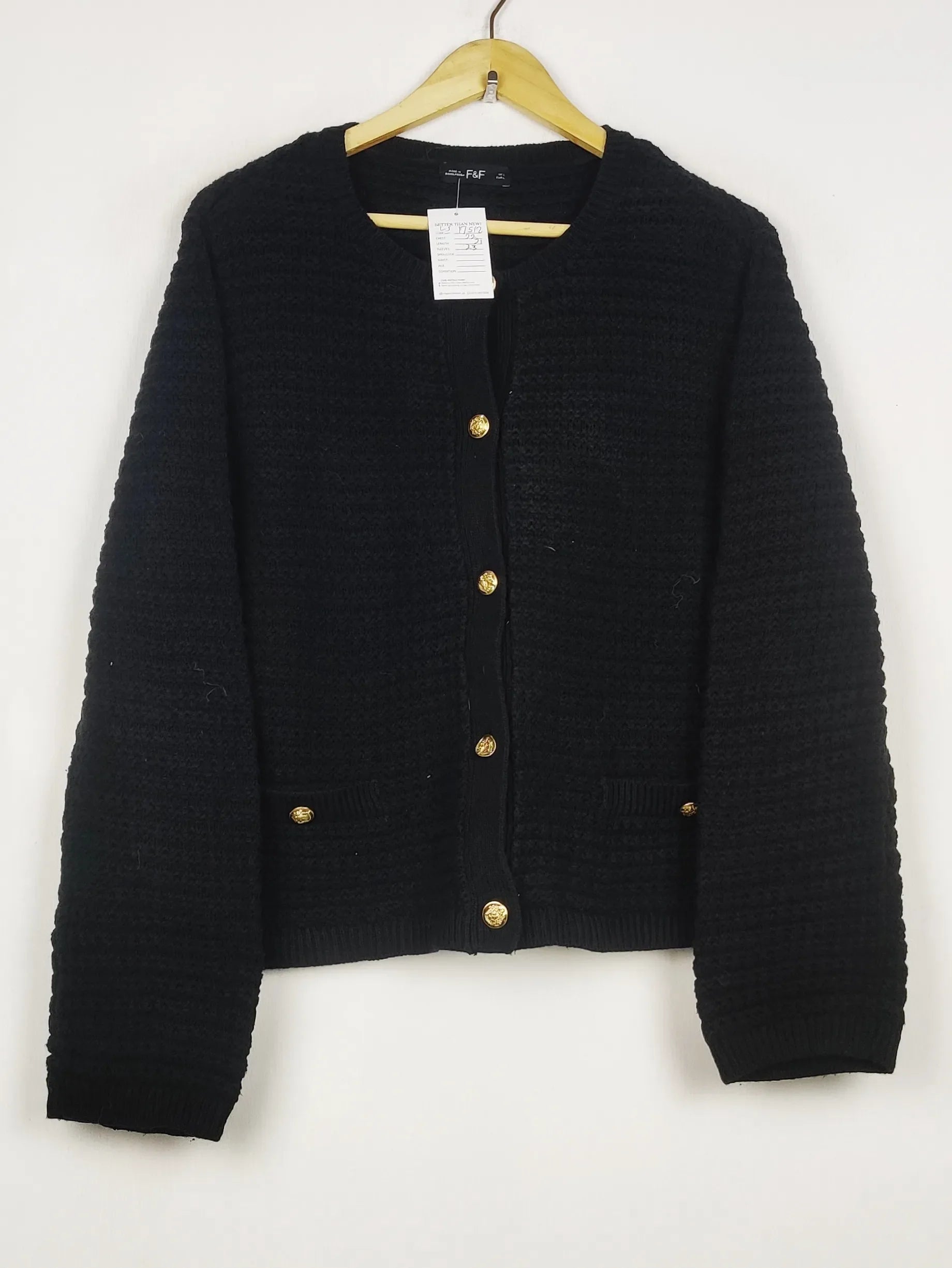 Buy online pre-used pre-loved 100% authentic & Original branded F&F (LS-17512) available in Pakistan. Top international brands avilable.