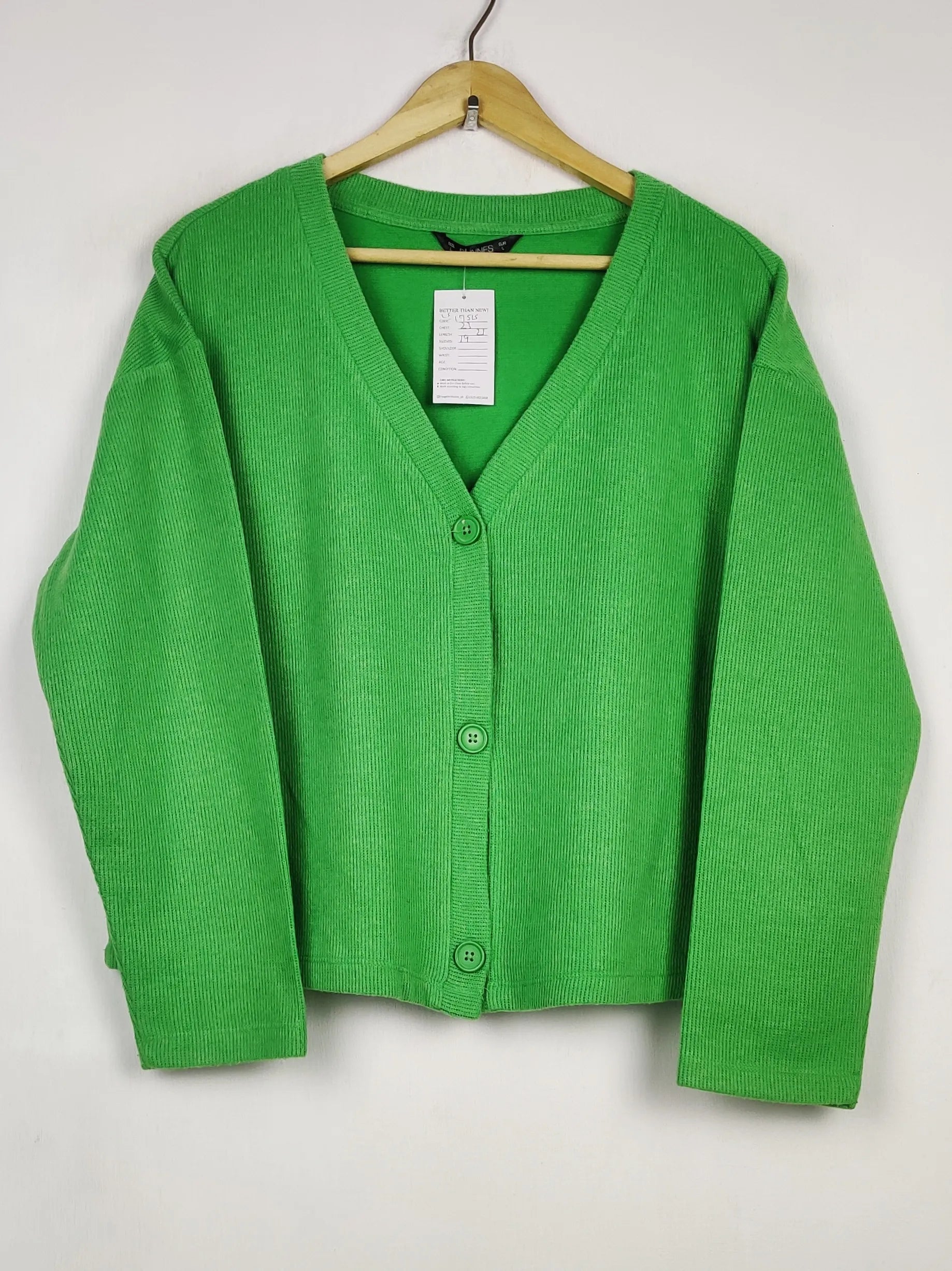 Buy online pre-used pre-loved 100% authentic & Original branded Dunnes Stores (LS-17515) available in Pakistan. Top international brands avilable.