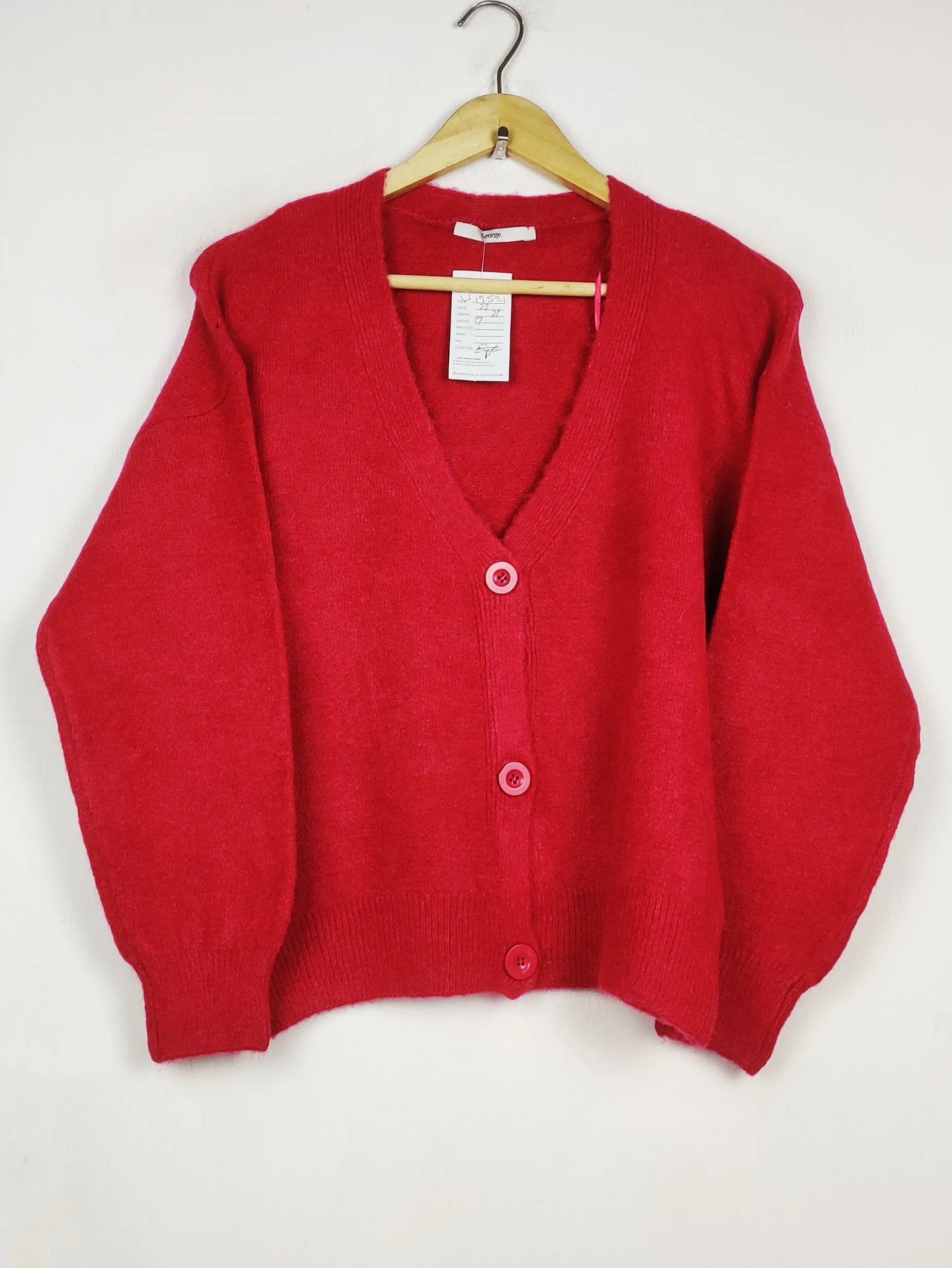 Buy online pre-used pre-loved 100% authentic & Original branded George (LS-17521) available in Pakistan. Top international brands avilable.