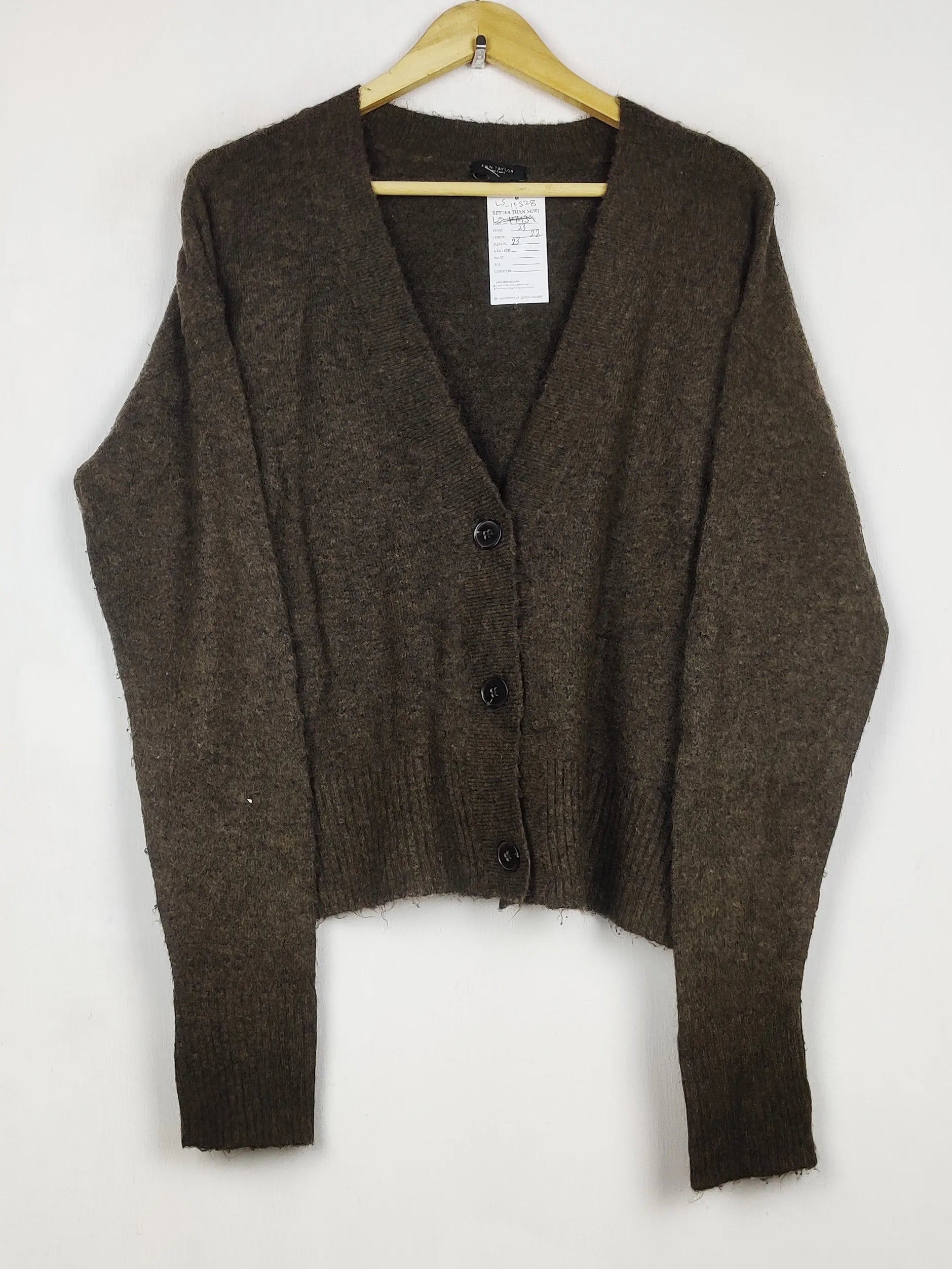 Buy online pre-used pre-loved 100% authentic & Original branded Ann Taylor (LS-17528) available in Pakistan. Top international brands avilable.