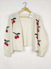 Buy online pre-used pre-loved 100% authentic & Original branded Unknown Brand (LS-17533) available in Pakistan. Top international brands avilable.