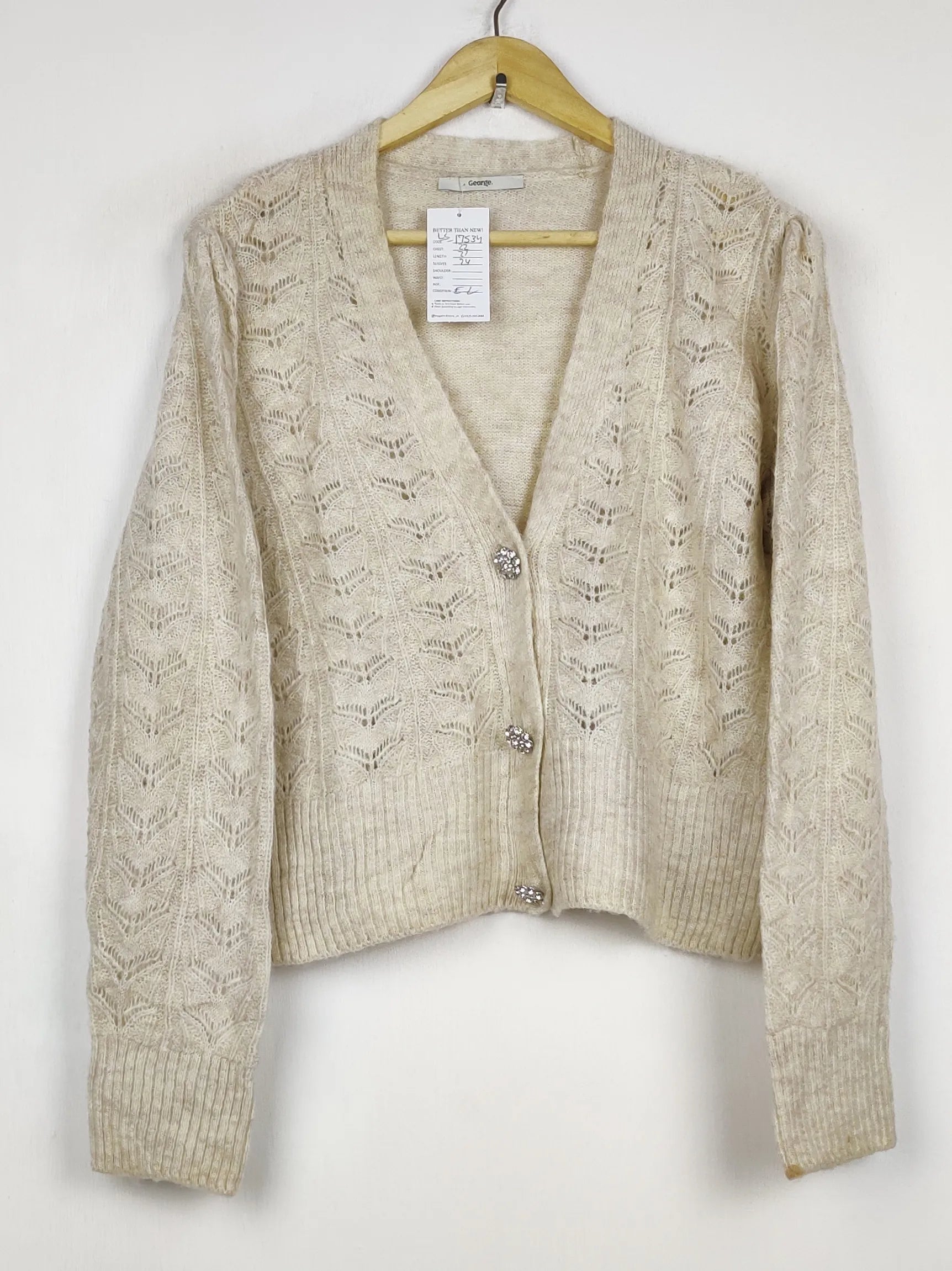 Buy online pre-used pre-loved 100% authentic & Original branded George (LS-17534) available in Pakistan. Top international brands avilable.