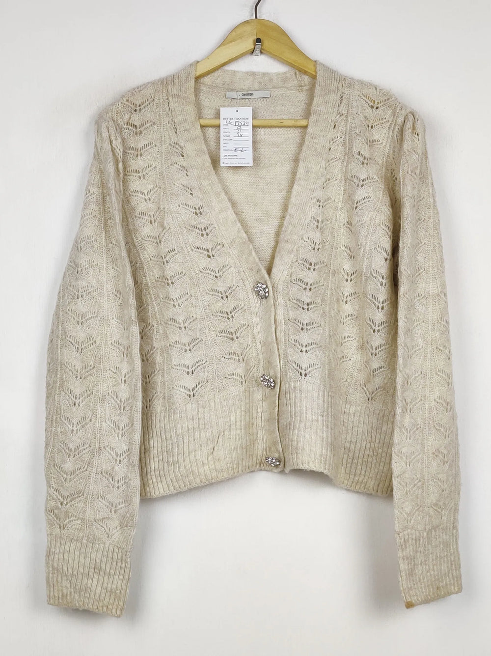 Buy online pre-used pre-loved 100% authentic & Original branded George (LS-17534) available in Pakistan. Top international brands avilable.