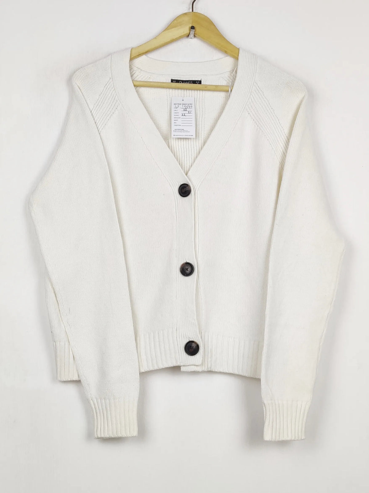 Buy online pre-used pre-loved 100% authentic & Original branded Dunnes Stores (LS-17540) available in Pakistan. Top international brands avilable.